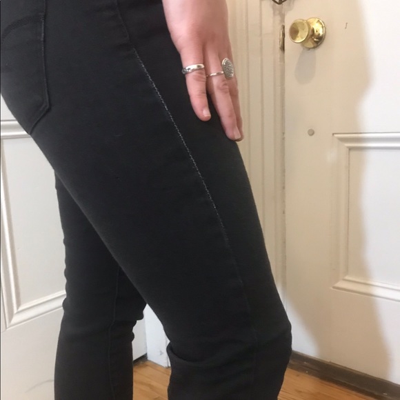 WOMENS OUTFIT (PANTS SIZE TWO, TOP SIZE M) - Picture 8 of 8